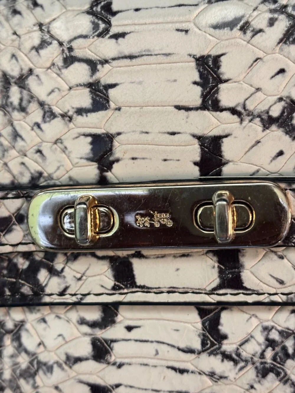 Coach "Swagger" Wallet in Python - Picture 2 of 8